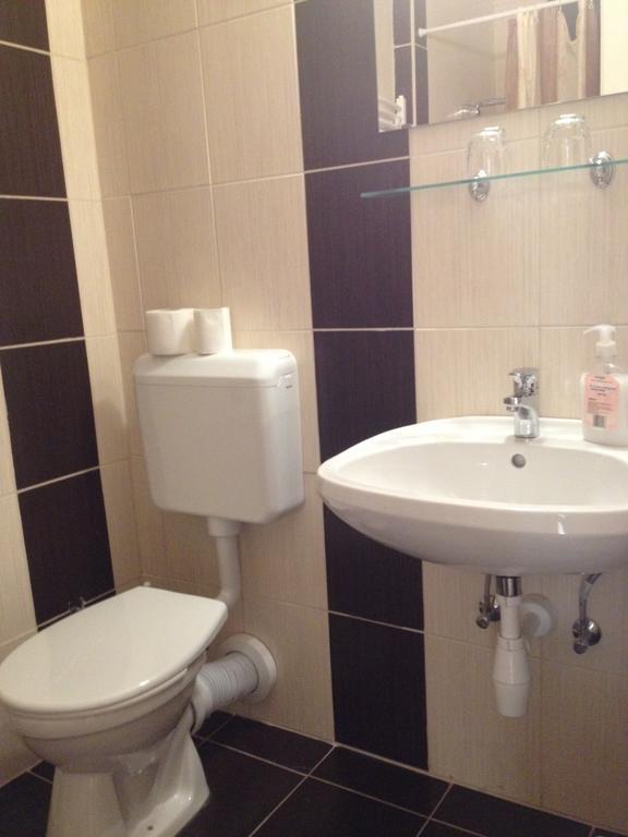 Hotel Family Balatonfoldvar Room photo