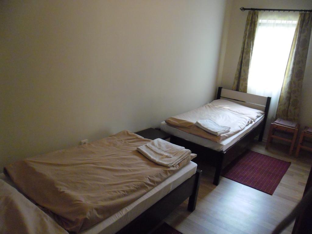 Hotel Family Balatonfoldvar Room photo