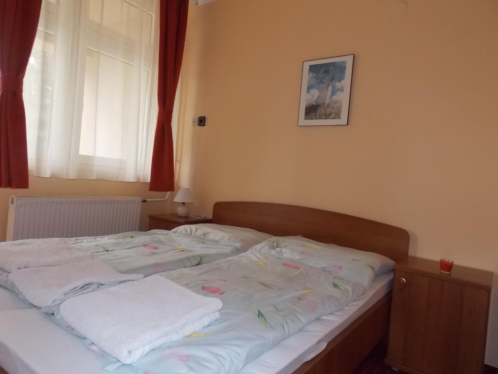 Hotel Family Balatonfoldvar Exterior photo